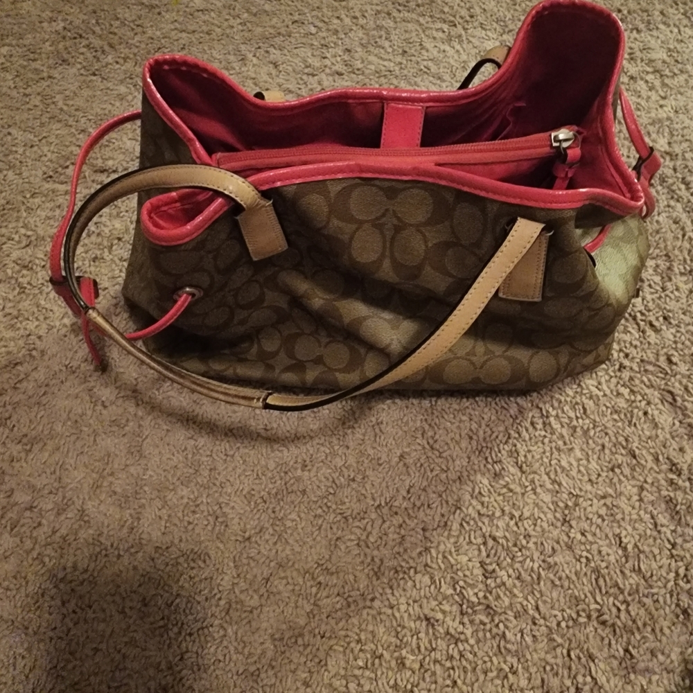 Coach Signature Tote Raspberry